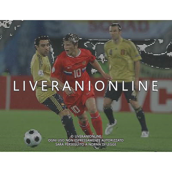 Vienna (AUT) 26-06-2008 Campionato europeo calcio EURO2008 semifinale russia-spagna 0:3 nella foto andrei arshavin e xavi hernandez ph marco luzzani/ag aldo liverani s.a.s.