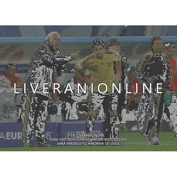 Vienna (AUT) 26-06-2008 Campionato europeo calcio EURO2008 semifinale russia-spagna 0:3 nella foto luis aragones e cesc fabregas ph marco luzzani/ag aldo liverani s.a.s.