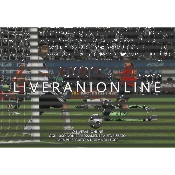 Germania - Spagna Finale Europei Vienna 29/06/2008 nella foto jens lehmann battuto sul salvataggio di frings sul palo sul tiro di sergio ramos ph luzzani/Ag. Aldo Liverani Sas