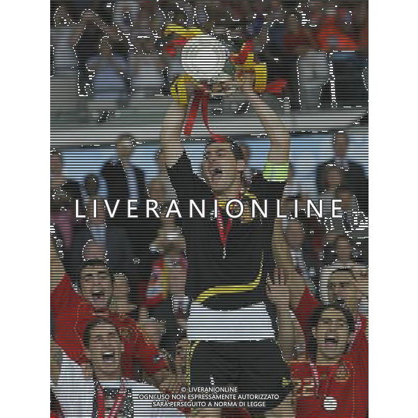 Germania - Spagna Finale Europei Vienna 29/06/2008 nella foto esultanza di iker casillas con al coppa a fine gara ph luzzani/Ag. Aldo Liverani Sas