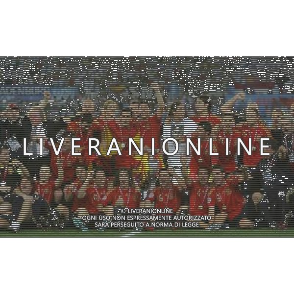 Germania - Spagna Finale Europei Vienna 29/06/2008 nella foto esultanza dei giocatori della spagna con la coppa a fine gara ph luzzani/Ag. Aldo Liverani Sas