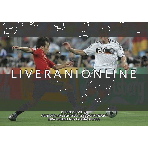 Vienna (AUT) 29-06-2008 Campionato europeo calcio EURO2008 FINALE germania-spagna 0:1 nella foto lukas podolski e david silva ph marco luzzani/ag aldo liverani s.a.s.