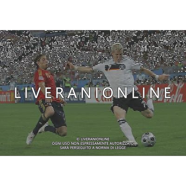 Vienna (AUT) 29-06-2008 Campionato europeo calcio EURO2008 FINALE germania-spagna 0:1 nella foto bastian schweinsteiger e sergio ramos ph marco luzzani/ag aldo liverani s.a.s.