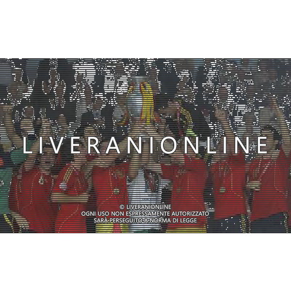 Vienna (AUT) 29-06-2008 Campionato europeo calcio EURO2008 FINALE germania-spagna 0:1 nella foto i giocatori della spagna festeggiano dopo la premiazione ph marco luzzani/ag aldo liverani s.a.s.