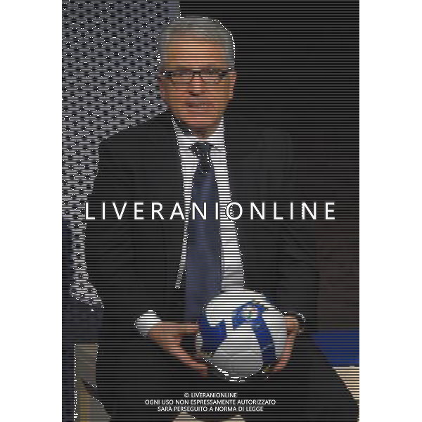 MILANO 2/7/2008 TEATRO FRANCO PARENTI VIA PIERLOMBARDO, 14 PRESENTAZIONE DEL PALLONE UFFICIALE DEL CAMPIONATO ITALIANO DI CALCIO STAGIONE 2008/2009 NELLA FOTO FRANCO MATARRESE FOTO MARIO ROMANO/AG ALDO LIVERANI