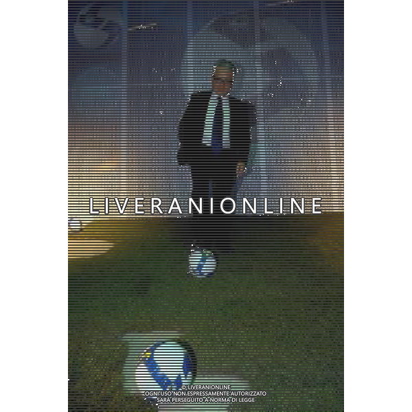 MILANO 2/7/2008 TEATRO FRANCO PARENTI VIA PIERLOMBARDO, 14 PRESENTAZIONE DEL PALLONE UFFICIALE DEL CAMPIONATO ITALIANO DI CALCIO STAGIONE 2008/2009 NELLA FOTO FRANCO MATARRESE FOTO MARIO ROMANO/AG ALDO LIVERANI