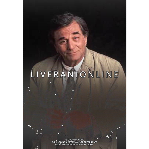TELEFILM\'IL RITORNO DEL TENENTE COLOMBO\' NELLA FOTO PETER FALK AG ALDO LIVERANI