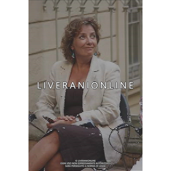 FRANCESCA TOPI PRESENTAZIONE DELLA GUIDA GASTRONOMICA \' IL MARE IN TASCA\' ALLA LIBRERIA RIZZOLI DI MILANO © SORANO - AG. ALDO LIVERANI SAS