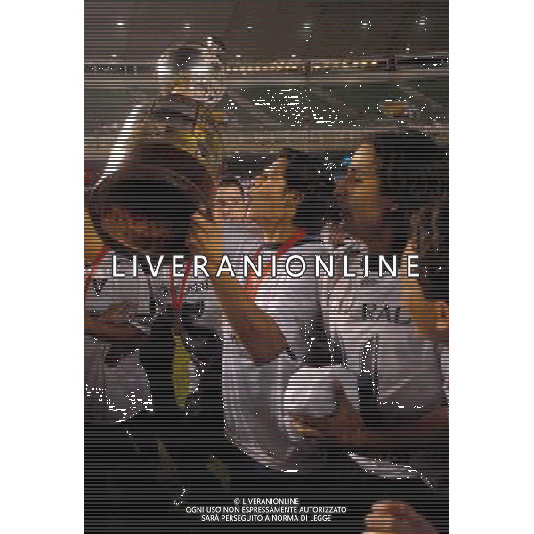 INTERNATIONAL FOOTBALL LIBERTADORES CUP 2008 / FINAL MATCH RETURN FLUMINENESE_LDU QUITO 3-1 (Dpp 1-3) ( Maracana Stadium Rio ) THE LDU QUITO PLAYERS JUBILEE AT END , WITH THE TROPHY =============================================== ATT : IMAGES ONLY FOR THE ITALIAN MARKET AG ALDO LIVERANI