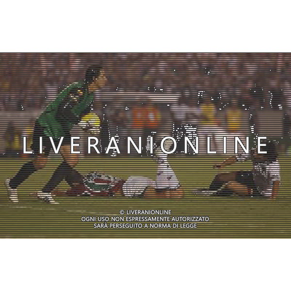 INTERNATIONAL FOOTBALL LIBERTADORES CUP 2008 / FINAL MATCH RETURN FLUMINENESE_LDU QUITO 3-1 (Dpp 1-3) ( Maracana Stadium Rio ) WASHINGTON ( Flum )_ AMBROSSI PAUL VICENTE (Ldu) =============================================== ATT : IMAGES ONLY FOR THE ITALIAN MARKET AG ALDO LIVERANI