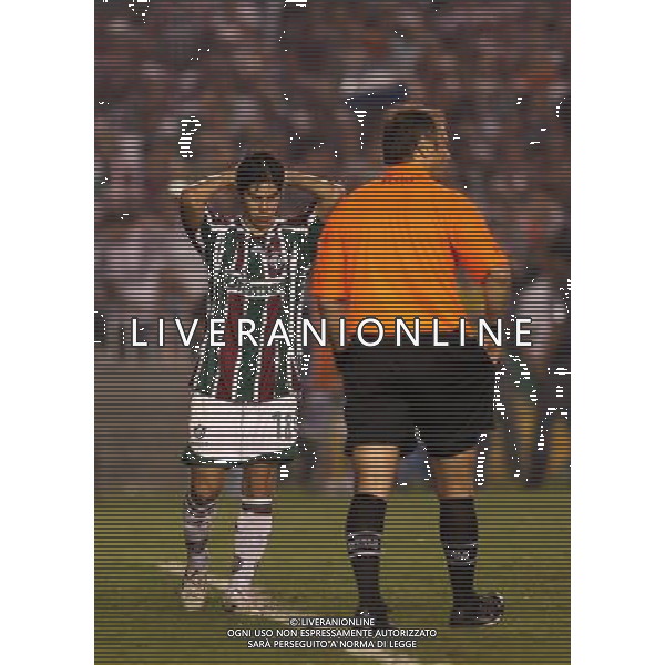 INTERNATIONAL FOOTBALL LIBERTADORES CUP 2008 / FINAL MATCH RETURN FLUMINENESE_LDU QUITO 3-1 (Dpp 1-3) ( Maracana Stadium Rio ) DARIO CONCA (Flum) DECEPTION AFTER LOOSE A PENALTY =============================================== ATT : IMAGES ONLY FOR THE ITALIAN MARKET AG ALDO LIVERANI