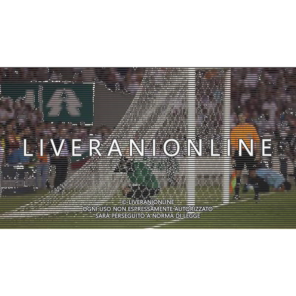 INTERNATIONAL FOOTBALL LIBERTADORES CUP 2008 / FINAL MATCH RETURN FLUMINENESE_LDU QUITO 3-1 (Dpp 1-3) ( Maracana Stadium Rio ) CEVALLOS JOSE FRANCISCO (Ldu_Goolkepeer) FERNANDO HENRIQUE ( Flum_Goolkepeer)_ DURING THE PENALTY SHOOT-OUT =============================================== ATT : IMAGES ONLY FOR THE ITALIAN MARKET AG ALDO LIVERANI