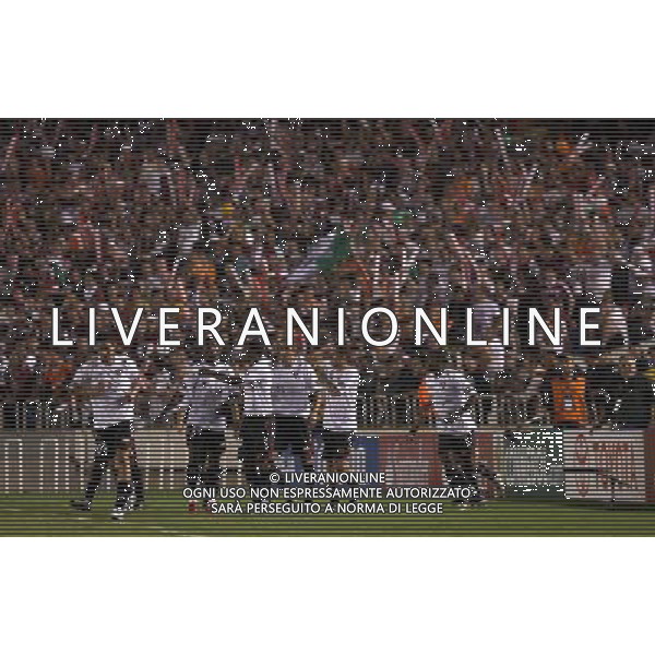 INTERNATIONAL FOOTBALL LIBERTADORES CUP 2008 / FINAL MATCH RETURN FLUMINENESE_LDU QUITO 3-1 (Dpp 1-3) ( Maracana Stadium Rio ) THE LDU QUITO PLAYERS JUBILEE , AFTER THE SCORE 1-0 JOFFRE DAVID GUERRON (19) =============================================== ATT : IMAGES ONLY FOR THE ITALIAN MARKET AG ALDO LIVERANI