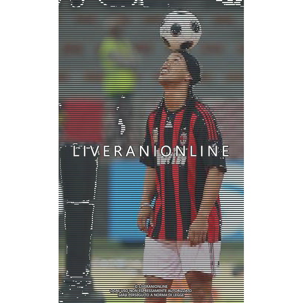 Presentazione di Ronaldinho nuovo acquisto del Milan allo stadio meazza di san siro Milano 17/07/2008 Foto Luca Ghidoni/Ag. Aldo Liverani