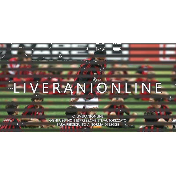 Foto Aldo Liverani/Luca Ghidoni Milano 17/07/2008 Presentazione di Ronaldinho al Milan Nella foto Ronaldinho AG ALDO LIVERANI