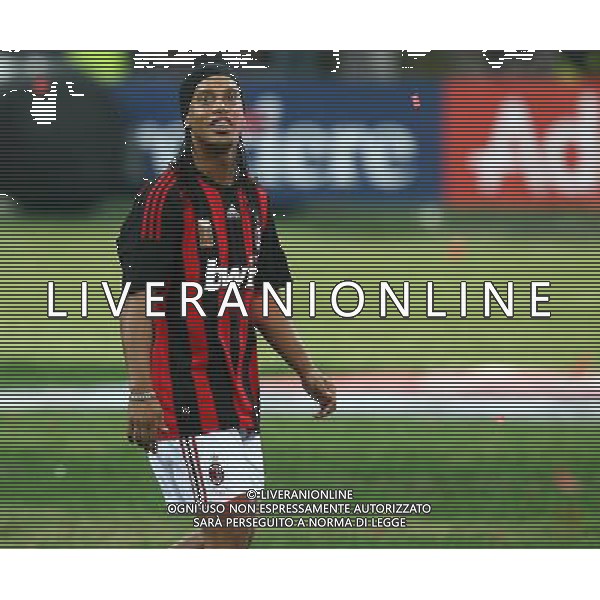 Foto Aldo Liverani/Luca Ghidoni Milano 17/07/2008 Presentazione di Ronaldinho al Milan Nella foto Ronaldinho AG ALDO LIVERANI