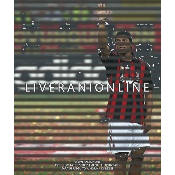 Foto Aldo Liverani/Luca Ghidoni Milano 17/07/2008 Presentazione di Ronaldinho al Milan Nella foto Ronaldinho AG ALDO LIVERANI