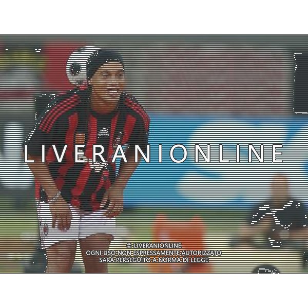 Foto Aldo Liverani/Luca Ghidoni Milano 17/07/2008 Presentazione di Ronaldinho al Milan Nella foto Ronaldinho AG ALDO LIVERANI