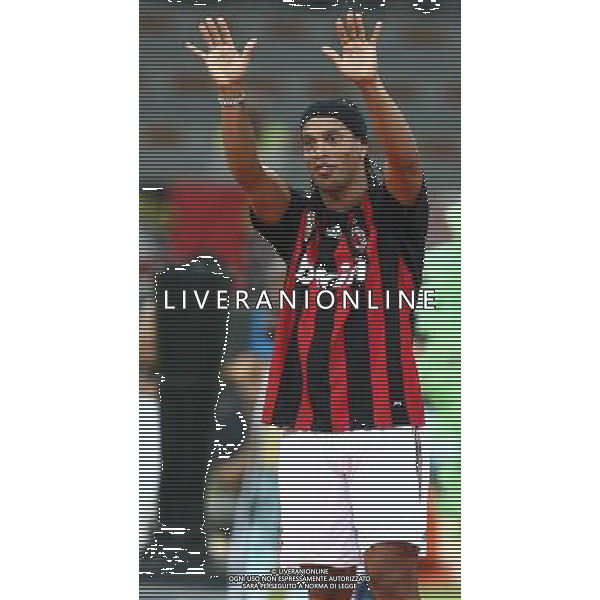 Foto Aldo Liverani/Luca Ghidoni Milano 17/07/2008 Presentazione di Ronaldinho al Milan Nella foto Ronaldinho AG ALDO LIVERANI