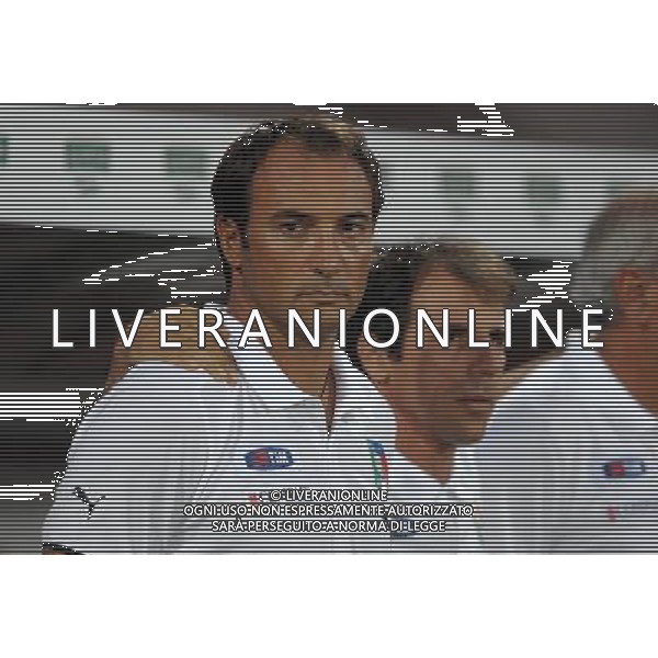 Amichevole Nazionale Olimpica Pistoia - 22.07.2008 Italia-Romania Nella Foto: PIERLUIGI CASIRAGHI E GIANFRANCO ZOLA /Ph.Vitez-Ag. Aldo Liverani