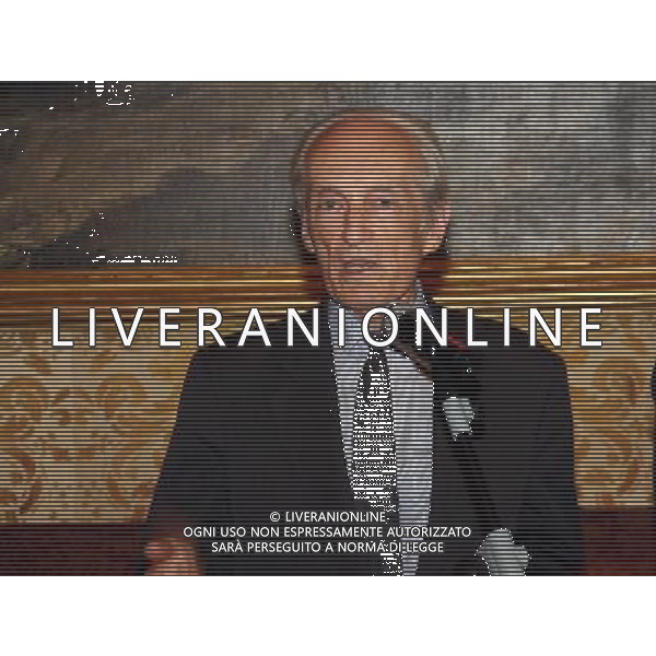 CONSEGNA DEL SIGILLO DELLA CITTA\' DI MILANO A GUSTAV LEONHARDT ( pioniere della musica antica) PALAZZO MARINO © SORANO - AG. ALDO LIVERANI SAS