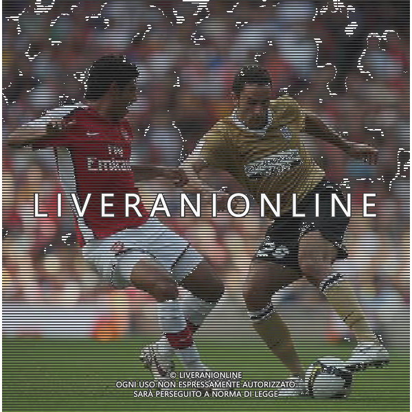 Arsenal\'s Carlos Vela and Juventus\' Cristian Molinaro during Arsenal vs Juventus in the pre-season Emirates Cup (Juventus-Arsenal-Real Madrid and Hamburg) at the Emirates Stadium in London(UK) on 02/08/2008 .Picture By Marcello Pozzetti ©IPS - Photo Agency :21 Delisle Road London SE28 0JD mobile: 07973 308 835 Arsenal\'s Carlos Vela during Arsenal vs Juventus in the pre-season Emirates Cup (Juventus-Arsenal-Real Madrid and Hamburg) at the Emirates Stadium in London(UK) on 02/08/2008 .Picture By Marcello Pozzetti ©IPS - Photo Agency :21 Delisle Road London SE28 0JD mobile: 07973 308 835 Ag Aldo Liverani 