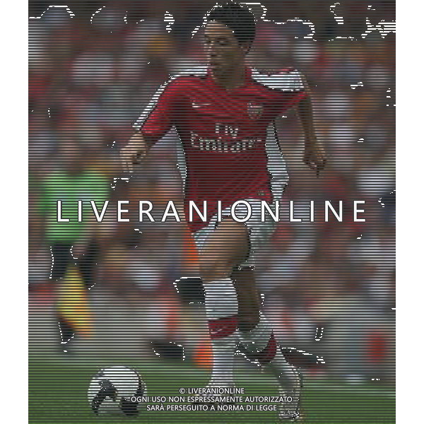 Arsenal\'s Samir Nasri during Arsenal vs Juventus in the pre-season Emirates Cup (Juventus-Arsenal-Real Madrid and Hamburg) at the Emirates Stadium in London(UK) on 02/08/2008 .Picture By Marcello Pozzetti ©IPS - Photo Agency :21 Delisle Road London SE28 0JD mobile: 07973 308 835 Ag Aldo Liverani