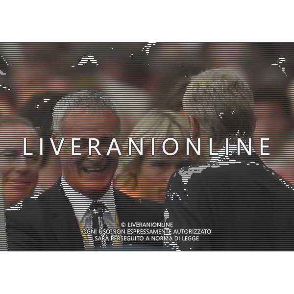 Claurdio Ranieri Manager of Juventus with Arsenal\'s Manager Arsene Wenger in the pre-season Emirates Cup (Juventus-Arsenal-Real Madrid and Hamburg) at the Emirates Stadium in London(UK) on 02/08/2008 .Picture By Marcello Pozzetti ©IPS - Photo Agency :21 Delisle Road London SE28 0JD mobile: 07973 308 835 Ag Aldo Liverani