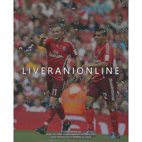 Hamburg SV\'s Ivica Olic scores winner and celebrates during Juventus vs Hamburg in the pre-season Emirates Cup (Juventus-Arsenal-Real Madrid and Hamburg) at the Emirates Stadium in London(UK) on 03/08/2008 .Picture By Marcello Pozzetti ©IPS - Photo Agency :21 Delisle Road London SE28 0JD mobile: 07973 308 835 Ag Aldo Liverani