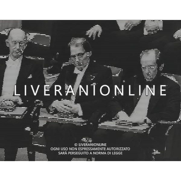 Lo scrittore Russo Solgenitsin Aleksandr Isaevich - Solzhenitsyn - con Eyvind Johnson e Harry martinson Nel 1970 gli venne assegnato il premio Nobel per la letteratura archivio Giovanni Liverani/Ag. Aldo Liverani Sas retrospettiva