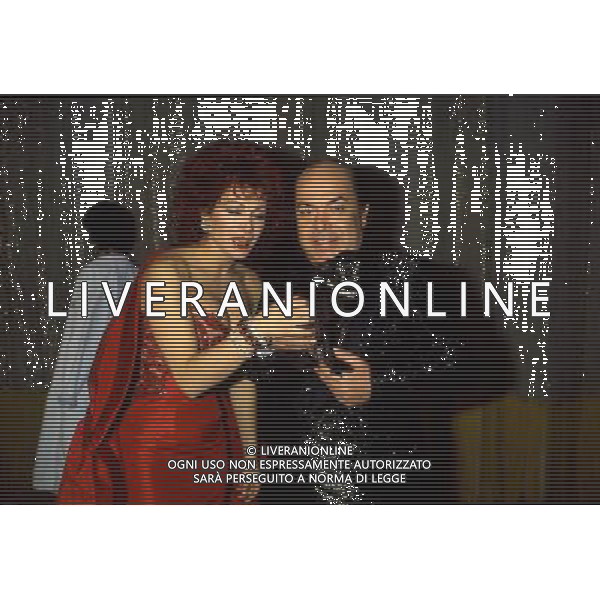 ARCHIVIO ALDO LIVERANI NELLA FOTO LINO BANFI CON CARMEN RUSSO AG ALDO LIVERANI