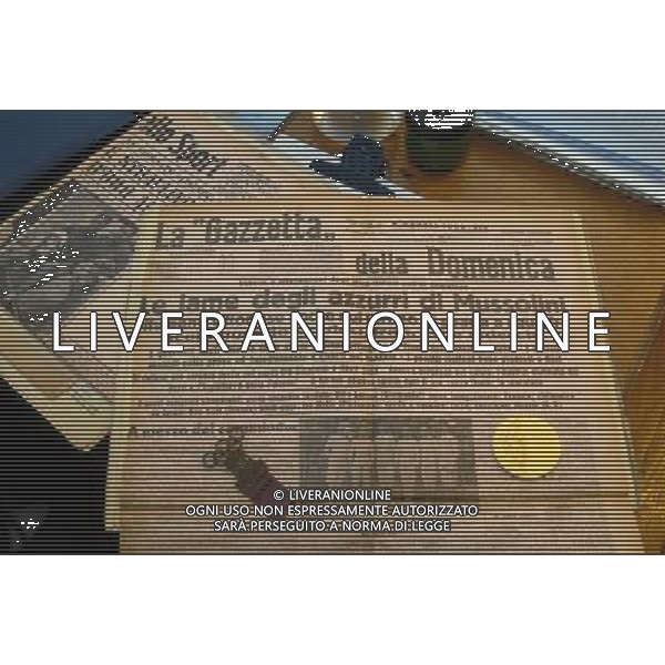 MILANO 5/8/2008 LA 17a OLIMPIADE DI EDOARDO MANGIAROTTI NELLA FOTO PRIMA PAGINA DELLA GAZZETTA DELLA DOMENICA 9 AGOSTO 1936 DEDICATA AGLI ATLETI MEDAGLIA D\' ORO DELLA SQUADRA DI SPADA FOTO MARIO ROMANO/AG ALDO LIVERANI