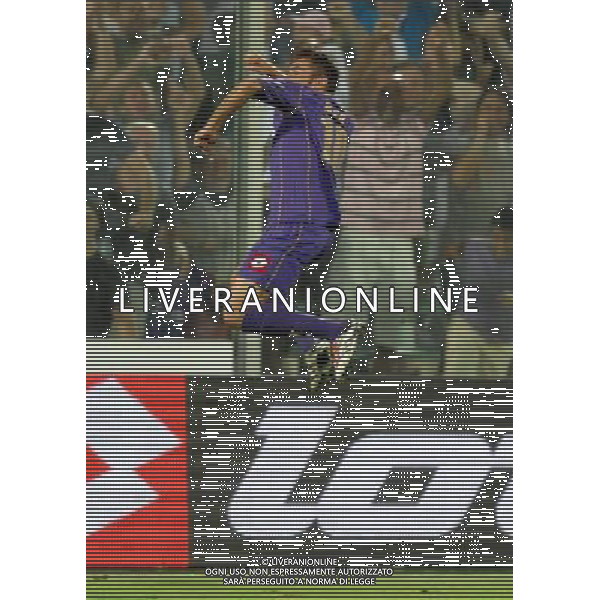 Champions League 2008/2009 Terzo Turno Preliminare Firenze - 12.08.2008 Fiorentina-Slavia Praga Nella Foto: ESULTANZA DOPO IL GOL SU PUNIZIONE DI ADRIAN MUTU DEL 1-0 /Ph.Vitez-Ag. Aldo Liverani