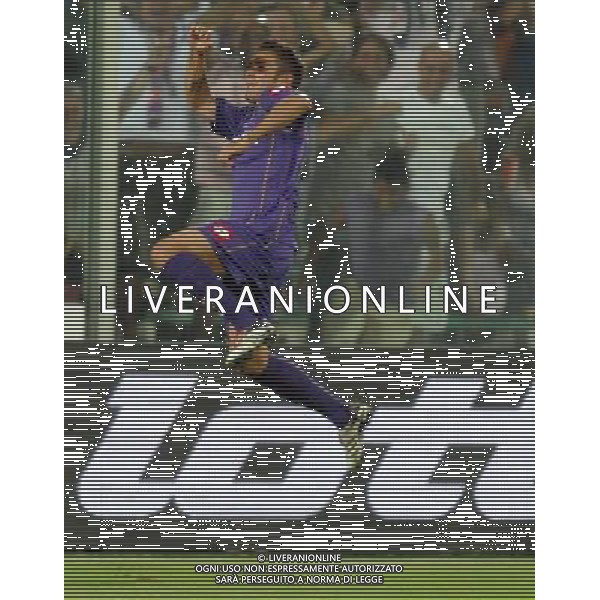 Champions League 2008/2009 Terzo Turno Preliminare Firenze - 12.08.2008 Fiorentina-Slavia Praga Nella Foto: ESULTANZA DOPO IL GOL SU PUNIZIONE DI ADRIAN MUTU DEL 1-0 /Ph.Vitez-Ag. Aldo Liverani