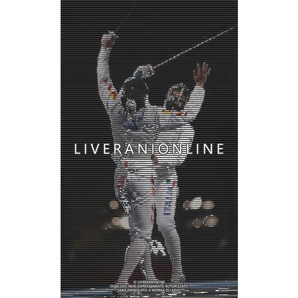 Pechino -08-2008 Giochi Olimpici Pechino Beijing 2008 finali scherma nella foto salvatore sanzo (GER) bronzo e zhu juni (chi) ph marco luzzani/ag aldo liverani s.a.s. 