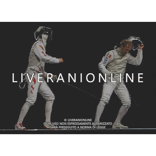 Pechino -08-2008 Giochi Olimpici Pechino Beijing 2008 finali scherma nella foto sanzo salvatore (ITA) e zhu jun (CHI) a fine gara ph marco luzzani/ag aldo liverani s.a.s. 