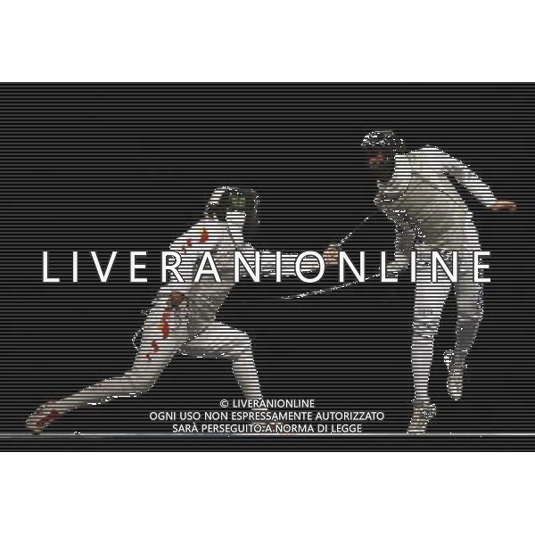 Pechino -08-2008 Giochi Olimpici Pechino Beijing 2008 finali scherma nella foto sanzo salvatore (ITA) e zhu jun (CHI) a fine gara ph marco luzzani/ag aldo liverani s.a.s. 