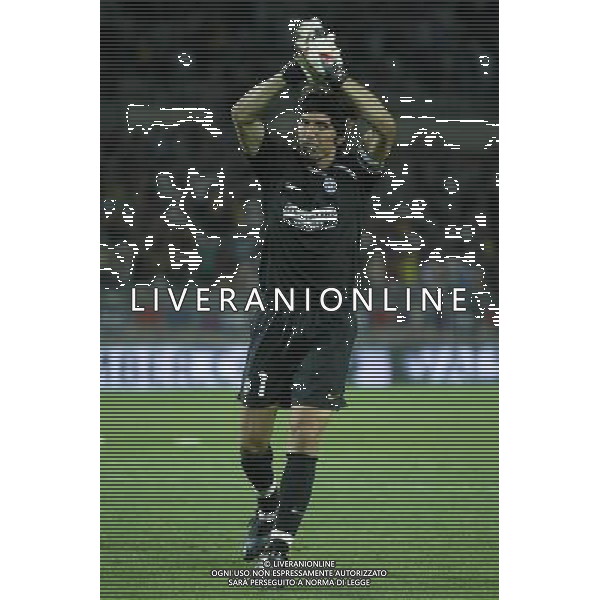 Juventus - Fc Artmedia Bratislava Preliminare Champions League 2008/2009 13-08-2008 Torino Nella foto: gianluigi buffon saluta i tifosi a fine gara ©Manuela Viganti/Press Photo/Ag. Aldo Liverani