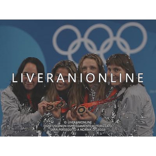 Pechino -08-2008 Giochi Olimpici Pechino Beijing 2008 fioretto squadre femminile nella foto da sx margherita granbassi, valentina vezzali, ilaria salvadori e giovanna trillini (ITA) bronzo ph marco luzzani/ag aldo liverani s.a.s.