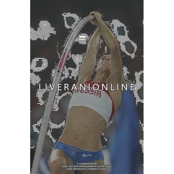 Pechino -08-2008 Giochi Olimpici Pechino Beijing 2008 finale salto con asta femminile nella foto Yelena Isinbayeva (RUSSIA) medaglia d\'oro record del mondo nel salto con l\'asta 5,05 ph marco luzzani/ag aldo liverani s.a.s.