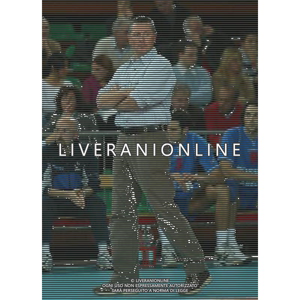 brescia 25/10/2003 campionato nazionale di pallavolo serie A1 Bossini Gabeca Montichiari - Unimade Parma nella foto: valdo enzo allenatore foto ag aldo liverani/venezia 