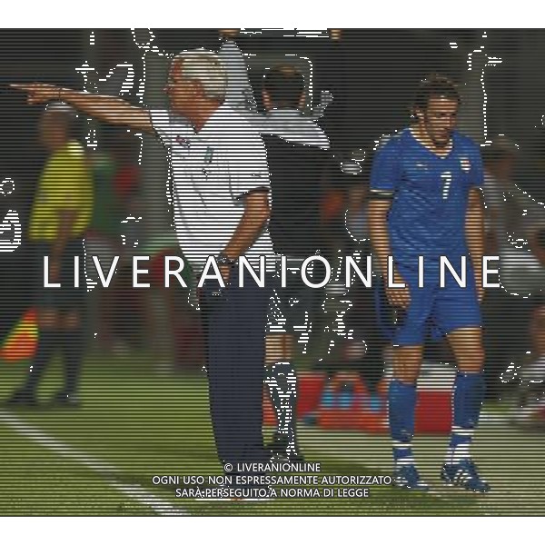 Italia - Austria Amichevole di calcio a Nizza 20/08/2008 Nella foto Marcello Lippi, ct della nazionale e dietro Alessandro Del Piero Foto Ghidoni/Ag. Aldo Liverani