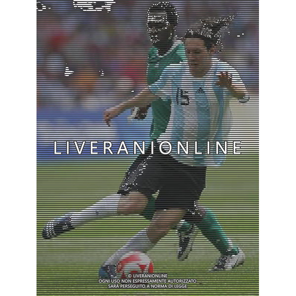 Pechino 23-08-2008 Giochi Olimpici Pechino Beijing 2008 finale calcio nigeria-argentina nella foto lionel messi e apam onyekachi ph marco luzzani/ag aldo liverani s.a.s. 