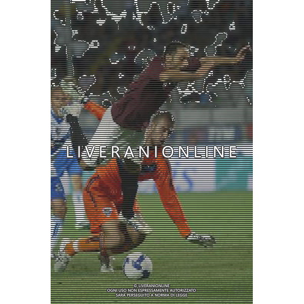 ©Alessandro Falzone/PressPhoto 23-08-2008 Torino Sport-Calcio Torino Brescia 3¡ Turno Coppa Italia 2008/2009 Nella foto: Fallo da rigore di Viviano su Di Michele AG ALDO LIVERANI