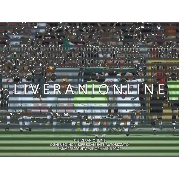 LECCE-SALERNITANA COPPA ITALIA TIM 23/08/2008 NELLA FOTO I GIOCATORI DELLA SALERNITANA ESULTANO A FINE GARA FOTO MARCO LEZZI-AG ALDO LIVERANI