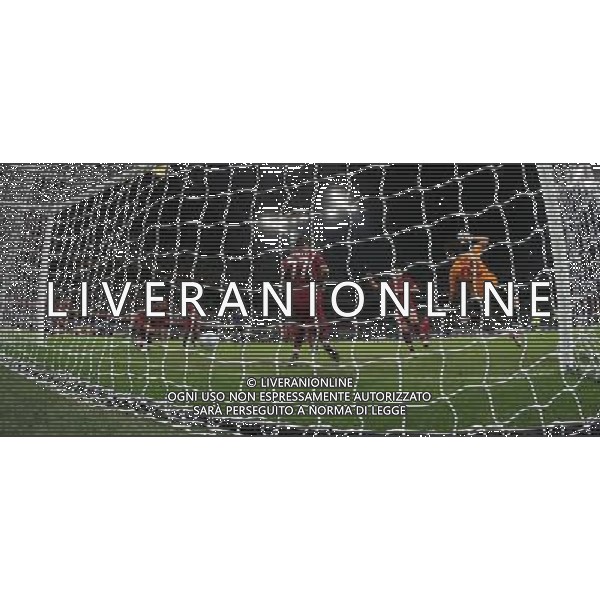 Supercoppa Italiana 2008 Milano - 24.08.2008 Inter-Roma Nella Foto: Alexander Doni battuto sul gol di sulley Muntari Ph.Ghidoni-Ag. Aldo Liverani