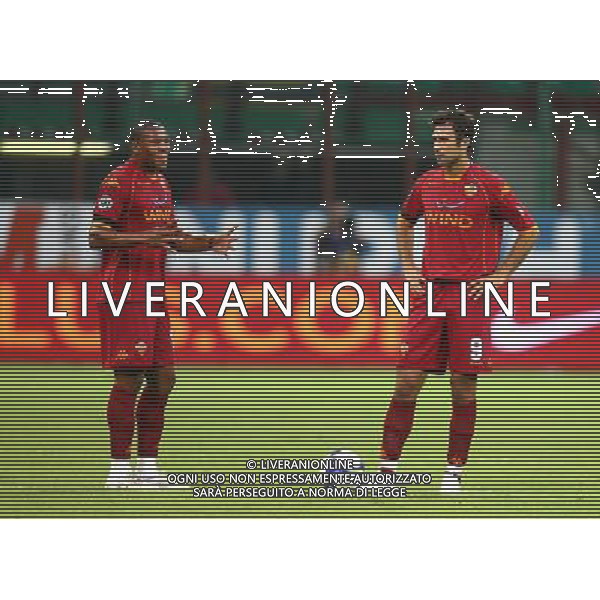 Supercoppa Italiana 2008 Milano - 24.08.2008 Inter-Roma Nella Foto: julio Baptista e mirko Vucinic dopo il gol subito Ph.Ghidoni-Ag. Aldo Liverani