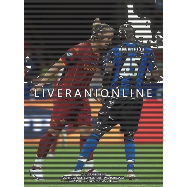 Supercoppa Italiana 2008 Milano - 24.08.2008 Inter-Roma Nella Foto:TESTATA DI PHILIPPE MEXES A MARIO BALOTELLI /Ph.Vitez-Ag. Aldo Liverani