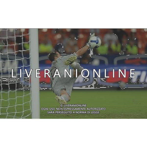 Supercoppa Italiana 2008 Milano - 24.08.2008 Inter-Roma Nella Foto:JULIO CESAR PARA L\'ULTIMO RIGORE /Ph.Vitez-Ag. Aldo Liverani