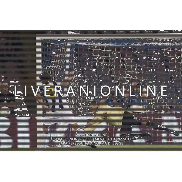 ©Alessandro Falzone/PressPhoto Napoli-21-08-2008 Trofeo Birra Moretti Napoli Juventus Milan Nella foto:Kalac respinge il rigore di Amauri AG ALDO LIVERANI